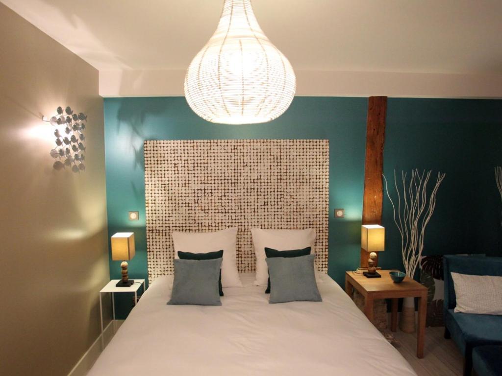 Aux 5 Sens Bed & Breakfast Tillé Room photo